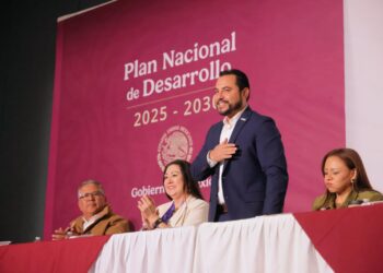 Asiste alcalde Christian Agúndez a Consulta del Plan Nacional de Desarrollo:Turismo