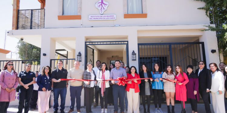 Inaugura alcalde de Los Cabos Christian Agúndez la primera Unidad de Atención Libre de Violencia