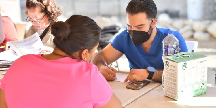 A través de la Jornada de Salud se acercan los servicios médicos a las colonias de CSL