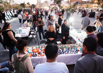 En apoyo al emprendimiento, INJUVE Los Cabos inaugura el “Bazar Juvenil”