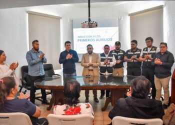 Protección Civil de Cabo San Lucas capacita a locatarios de tianguis en primeros auxilios