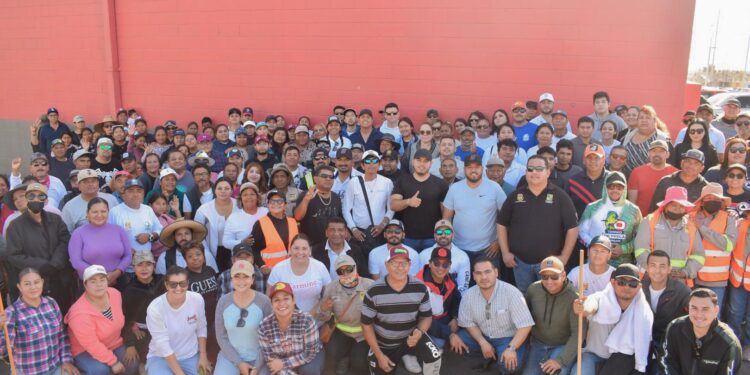 Más 100 personas se unieron a la Jornada Masiva de Limpieza en la Delegación de CSL