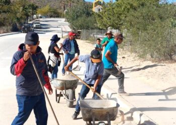 Se activan labores de limpieza y distribución de agua potable en la comunidad de La Candelaria