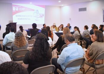 XV Ayuntamiento sostiene reunión informativa con integrantes de CANIRAC sobre Derecho de Saneamiento Ambiental 