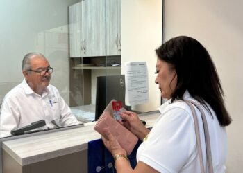 RECONOCE SECRETARIA DE FINANZAS A CONTRIBUYENTES CUMPLIDOS DURANTE FIN DE AÑO