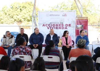ENTREGA VMCC ACCIONES DE VIVIENDA  A FAMILIAS DE COMUNIDADES RURALES DE LA PAZ