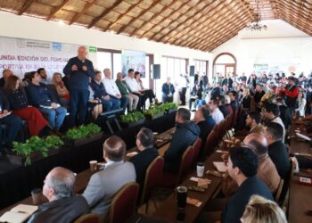 INAUGURA GOBERNADOR VÍCTOR CASTRO SEGUNDO FORO ESTATAL DE PESCA DEPORTIVA