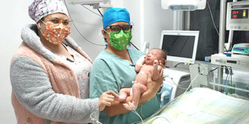 PRESENTAN HOSPITALES DE BCS TRES NACIMIENTOS DURANTE LA VÍSPERA DEL 2025