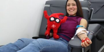 Desarrolla Salud Estatal primera colecta extramuros de sangre con su nueva unidad móvil