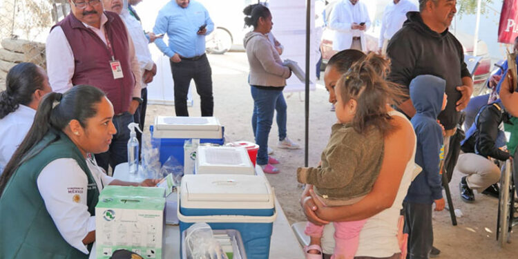DESARROLLA GOBIERNO ESTATAL FERIAS DE SALUD PREVENTIVA EN COLONIAS Y COMUNIDADES DE LOS CABOS