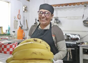 CAPACITÓ COEPRIS A MÁS DE 10 MIL MANEJADORES DE ALIMENTOS DURANTE EL 2024 