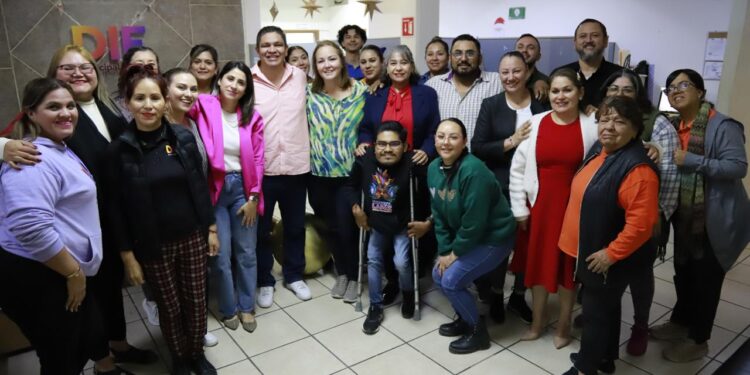 Mayra Cisneros asume la Subdirección del DIF Municipal en La Paz