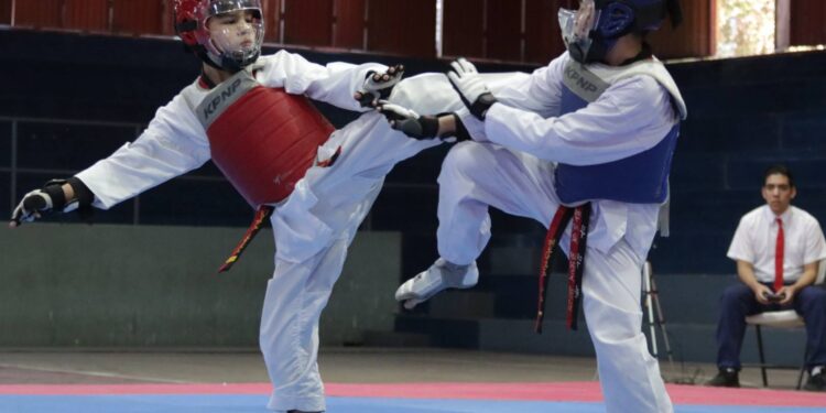 Conforman en La Paz las selecciones de luchas, taekwondo y tenis de mesa