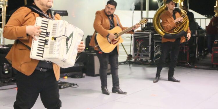 Más de 200 artistas locales participarán en los foros del Carnaval La Paz 2025