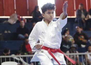 Se realizan en La Paz con éxito las eliminatorias de atletismo y karate