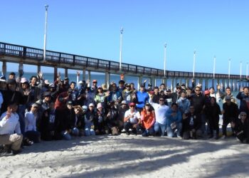 Recolectan 25 kilos de residuos en Macro Limpieza en playa “El Coromuel”