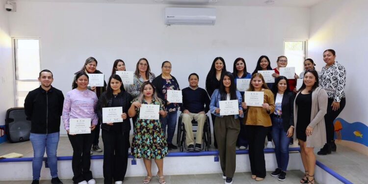 Gobierno Municipal imparte el 1° Taller Introductorio del Sistema Braille a docentes de CSL