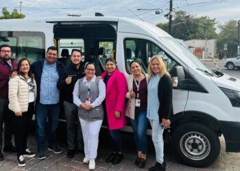 Dota ISSSTE de vehículos a unidades médicas para fortalecer programas prioritarios de salud. 