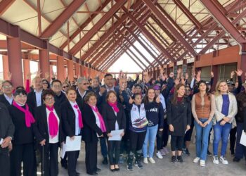 Adultos mayores destacan en encuentro de activación física y convivencia en La Paz