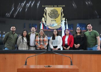 Recibe el Congreso de BCS a jóvenes migrantes para realizar una agenda de trabajo