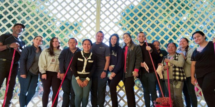 Personal del CID realiza jornada de limpieza para recibir a usuarios y usuarias a partir del 7 de enero