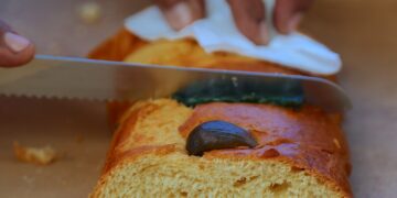 Comparte Ayuntamiento de Los Cabos tradicional Rosca de Reyes con contribuyentes