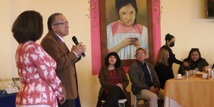 UABCS celebra a sus trabajadoras administrativas en su día