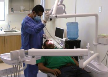 Brinda IMSS Baja California Sur servicio de Estomatología a derechohabientes  