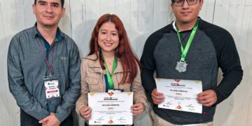 Estudiantes de la UABCS destacan en Infomatrix BCS 2025 y avanzan a competencias nacionales e internacionales