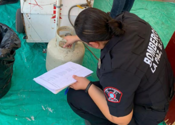 Bomberos de La Paz aplicará operativo de revisión a espacios comerciales del Carnaval 2025