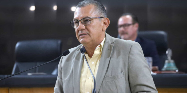 Propone diputado Francisco Romero incorporar la igualdad de género en el acceso a la educación técnica y científica