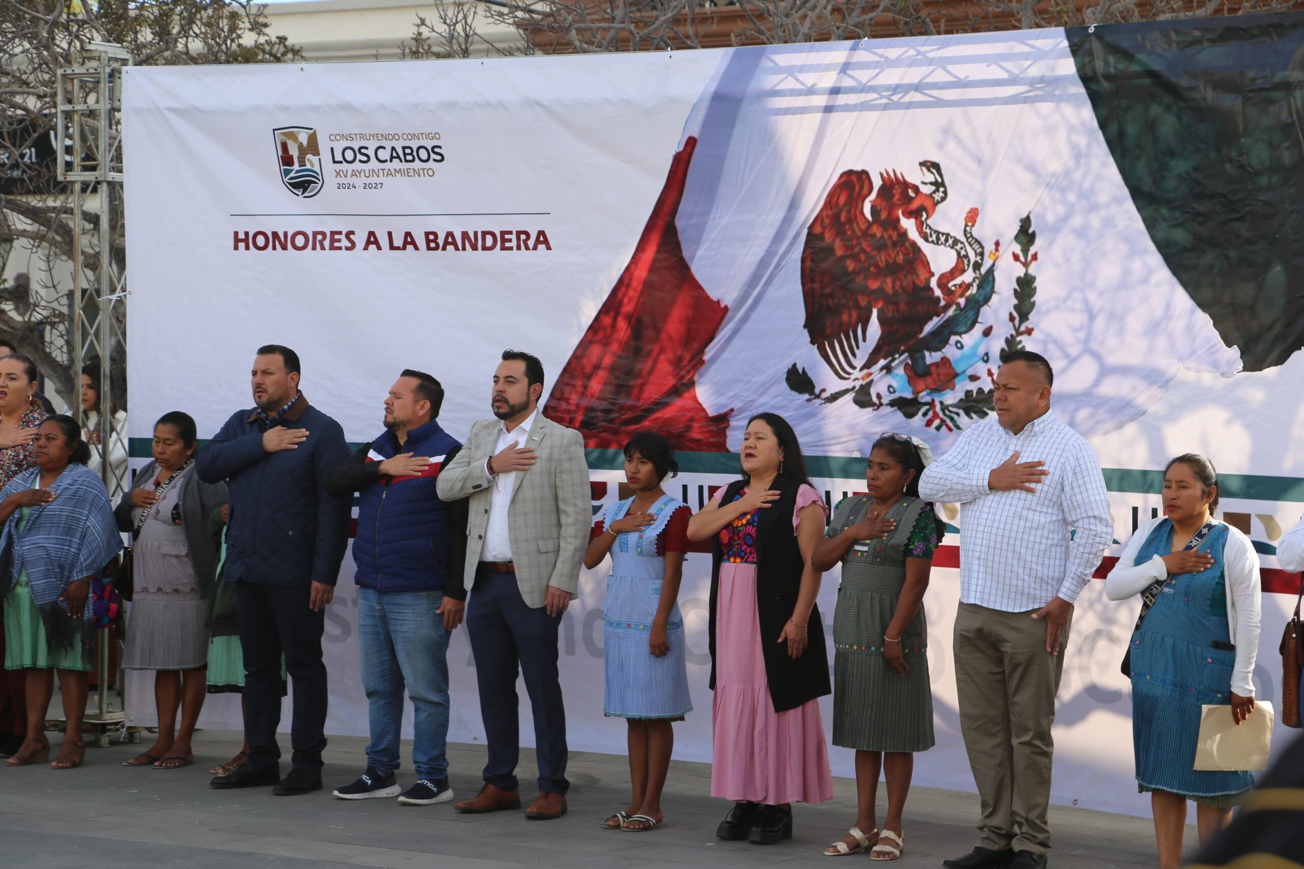 Reconoce alcalde Christian Agúndez importancia de pueblos indígenas y riqueza lingüística de Los Cabos