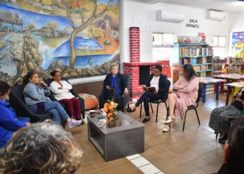 Café Literario: Un espacio para la lectura y el diálogo en la biblioteca pública “Amelia Wilkes Ceseña”