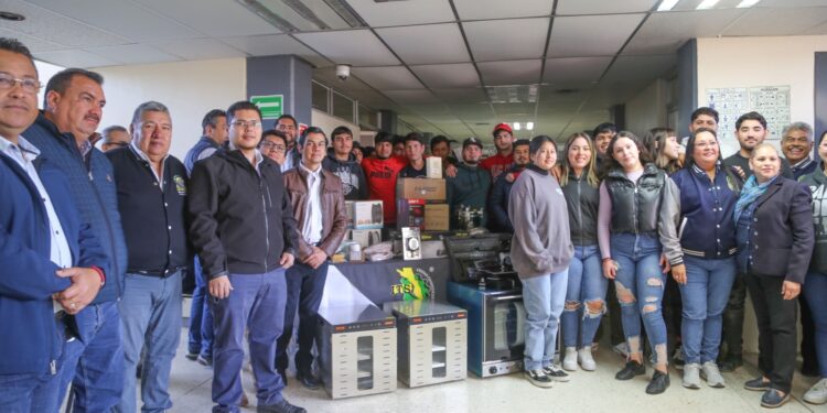 Otorga FONMAR equipamiento al Tecnológico Superior de Ciudad Constitución