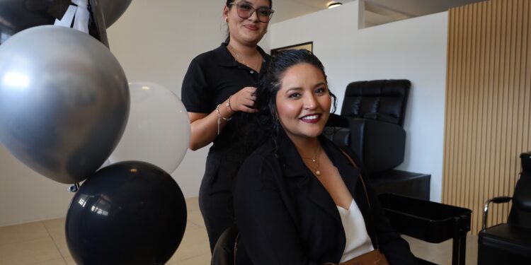 ICATEBCS pone en funcionamiento el estudio de belleza y bienestar “ICAT GLAM”