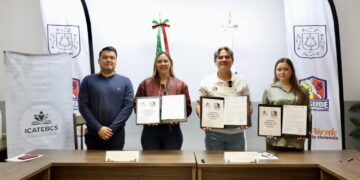Logran firma de convenio entre institutos de ICATEBCS e INSUDE