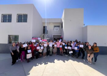 Fomenta el Gobierno del Estado la autonomía financiera de las mujeres de Los Cabos 
