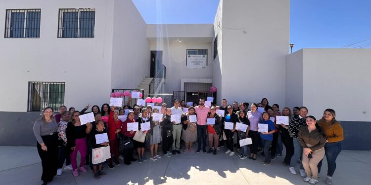 Fomenta el Gobierno del Estado la autonomía financiera de las mujeres de Los Cabos 