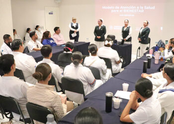 Imparte Salud Estatal curso de inducción a médicas y médicos de servicio social