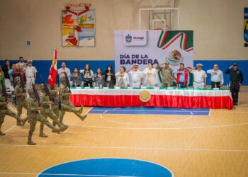 AYUNTAMIENTO DE MULEGÉ CONMEMORA EL DÍA DE LA BANDERA CON CEREMONIA CÍVICA