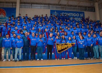 ALCALDESA DE MULEGÉ ENCABEZA LA CEREMONIA DE ABANDERAMIENTO DEPORTIVO 2025