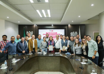 Milena Quiroga firma convenio con arquitectos e ingenieros para fortalecer la cartera de proyectos prioritarios en La Paz