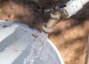 Abastece OOMSAPAS agua potable a 96 colonias de La Paz