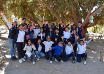 Ganadores del concurso infantil sobre tortugas marinas realizan visitas guiadas en La Paz
