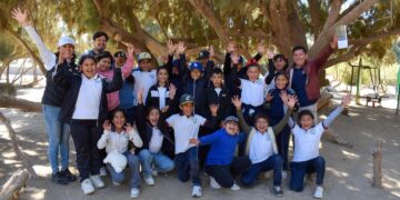 Ganadores del concurso infantil sobre tortugas marinas realizan visitas guiadas en La Paz