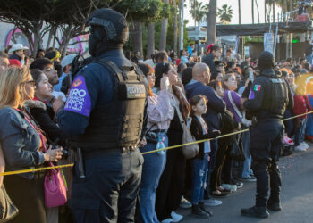 Refuerzan operativo de seguridad en el primer día de desfile de carros alegóricos y comparsas