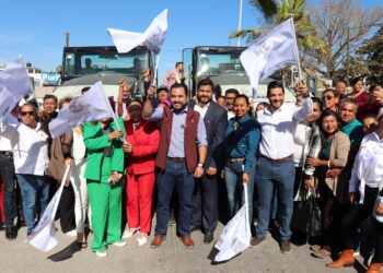 Entrega alcalde Christian Agúndez dos barredoras mecánicas para Servicios Públicos
