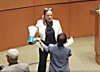 Lucía Trasviña y Lilly Téllez protagonizan fuerte enfrentamiento en el Senado de México