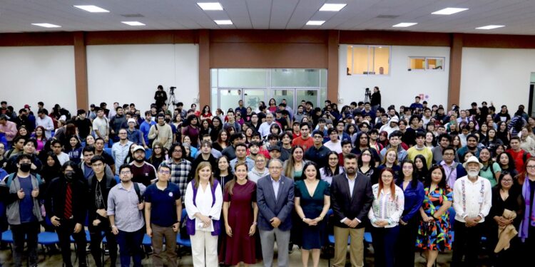 Presentan en la UABCS libro sobre la participación de las mujeres en Tecnologías de la Información y Comunicación en Iberoamérica