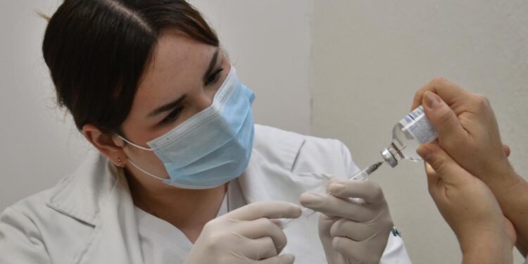 Lleva IMSS Baja California Sur Jornada de Planificación Familiar a alumnos de la Universidad Autónoma del estado